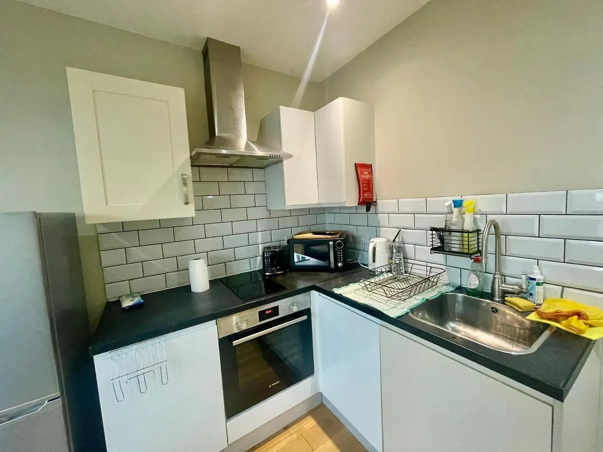 Cosy 1 Bedroom Flat! London Apartment